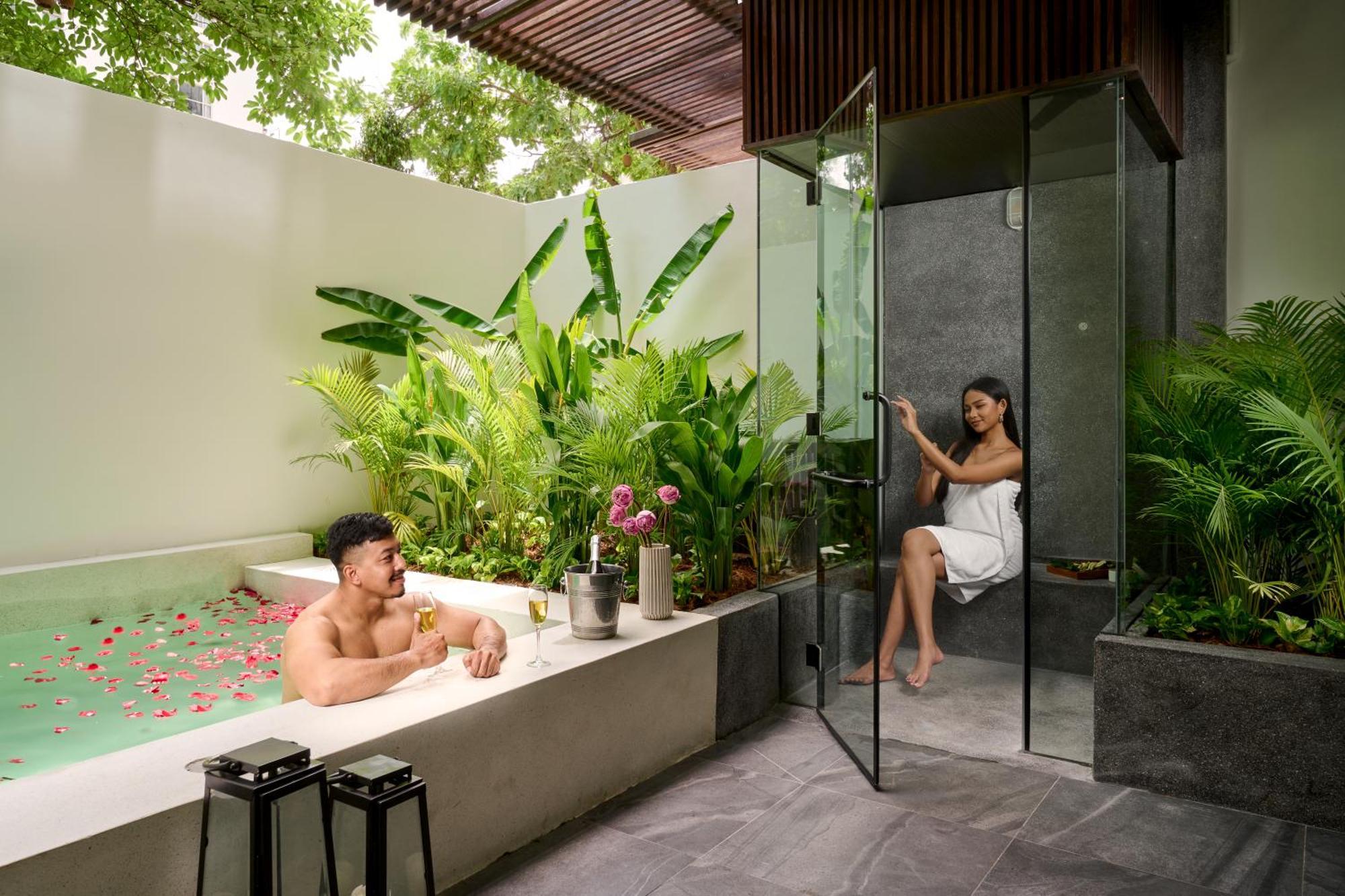 Baitong Hotel&Resort Phnom Penh Exterior foto