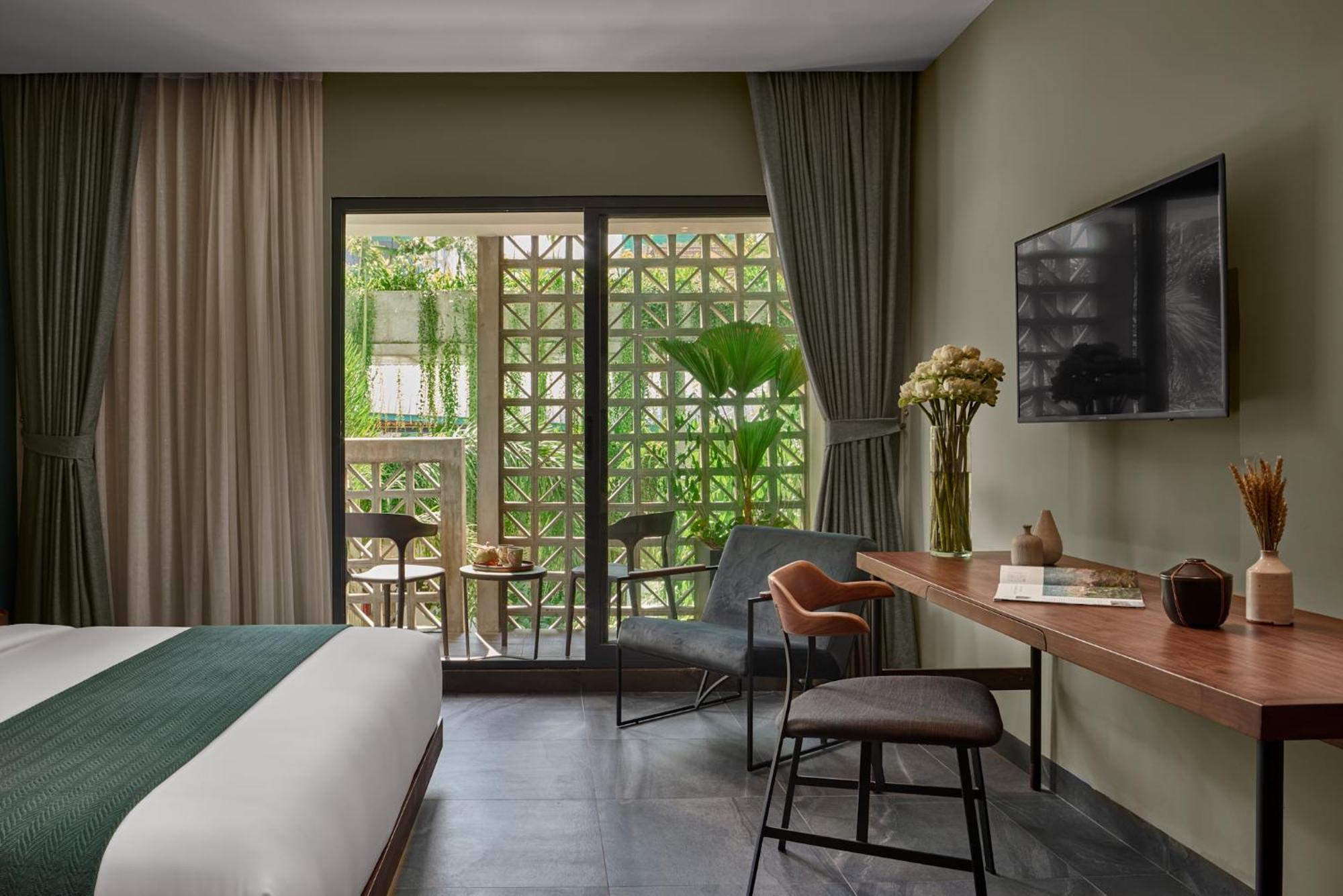 Baitong Hotel&Resort Phnom Penh Exterior foto