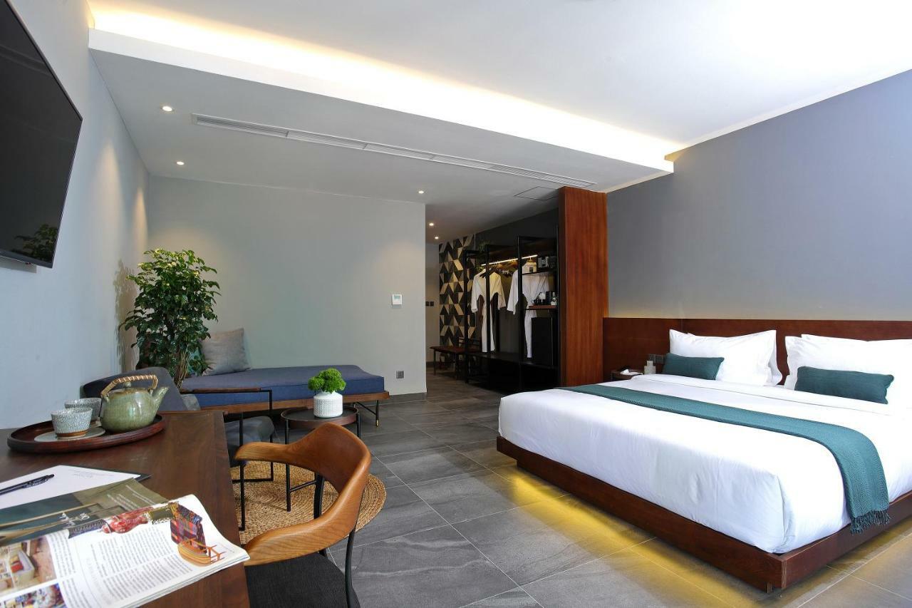 Baitong Hotel&Resort Phnom Penh Exterior foto