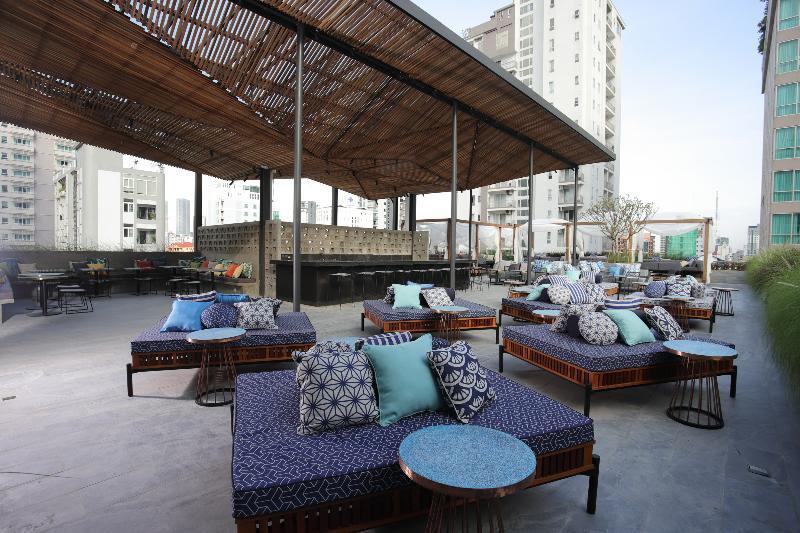 Baitong Hotel&Resort Phnom Penh Exterior foto