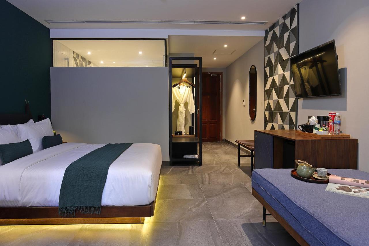 Baitong Hotel&Resort Phnom Penh Exterior foto